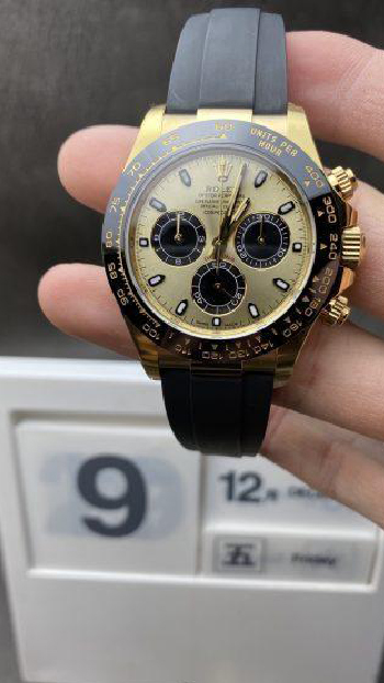 China Clean Factory Daytona 116518 SuperCloen Watch Yellow Gold Case Yellow Dial Black Sub Dial on Oysterflex Rubber Strap SA4130 V2