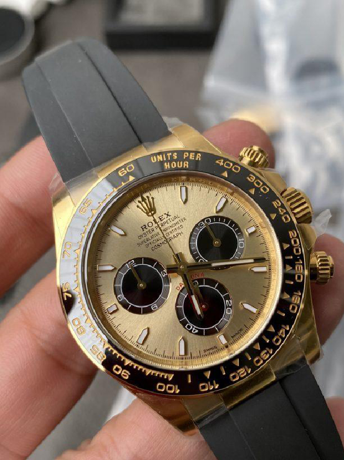 Clean Factory Watch Rolex Daytoan 126518 Yellow Gold Dial Black Ceramic Bezel Oysterflex Strap SH4131 Movement 004 Clean Factory Watch Rolex Daytoan 126518 Yellow Gold Dial Black Ceramic Bezel Oysterflex Strap SH4131 Movement 004