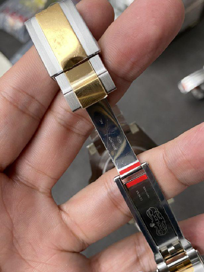 Clean Factory GMT Master II 126713GRNR Oystersteel and Yellow Gold Black and Grey Bezel Black Dial Jubilee Bracelet DD3285 Movement 09 Clean Factory GMT Master II 126713GRNR Oystersteel and Yellow Gold Black and Grey Bezel Black Dial Jubilee Bracelet DD3285 Movement 09