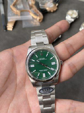 Clean Factory Rolex Oyster Perpetual 124300 CP OP 41mm Green Dial 904L Steel VR3230 Movement 01