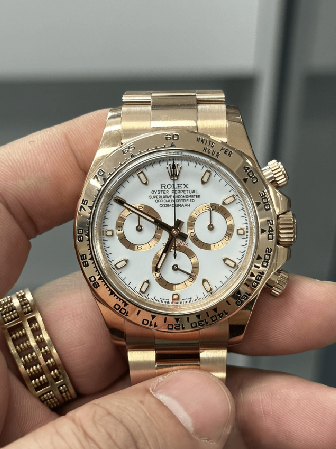 Clean Factory Daytona M116505 0010 Rose Gold Case Bracelet White Dail DanDong Superclone 4130 Movement Clean Factory Daytona M116505 0010 Rose Gold Case Bracelet White Dail DanDong Superclone 4130 Movement