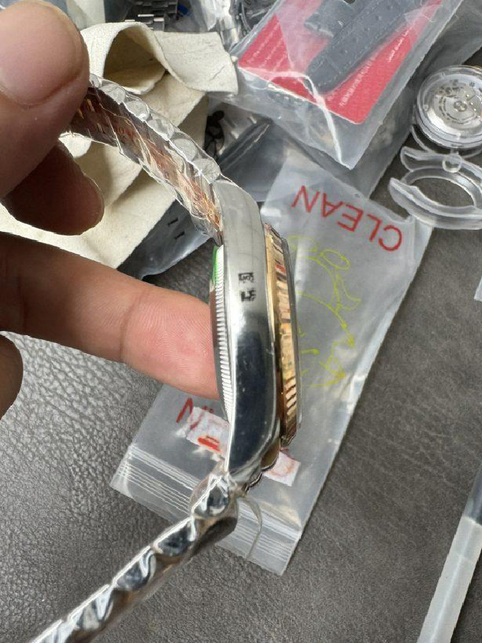 Clean Factory DateJust 36mm 126231 Wimbledon 904L Steel Grey Dial Green Roman Marker Two Tone Jubilee Bracelet SH3235 Movement 07 Clean Factory DateJust 36mm 126231 Wimbledon 904L Steel Grey Dial Green Roman Marker Two Tone Jubilee Bracelet SH3235 Movement 07