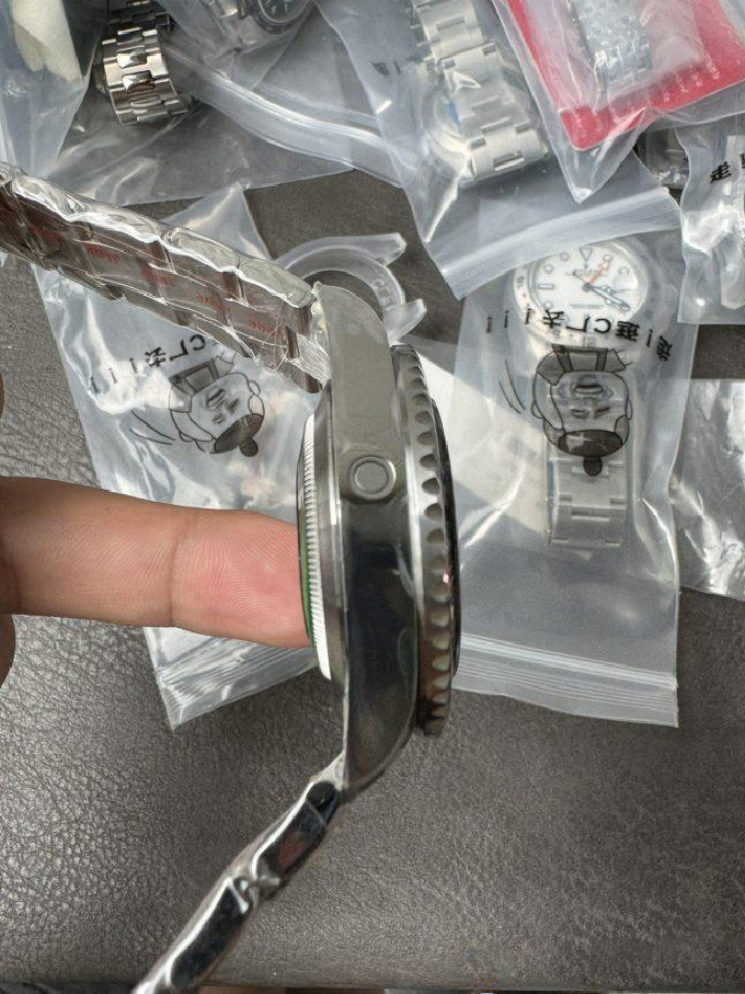 Clean Factory Rolex Sea Dweller 126600 Single Red 904L Steel Case and Bracelet SH3235 Movement 06 Clean Factory Rolex Sea Dweller 126600 Single Red 904L Steel Case and Bracelet SH3235 Movement 06