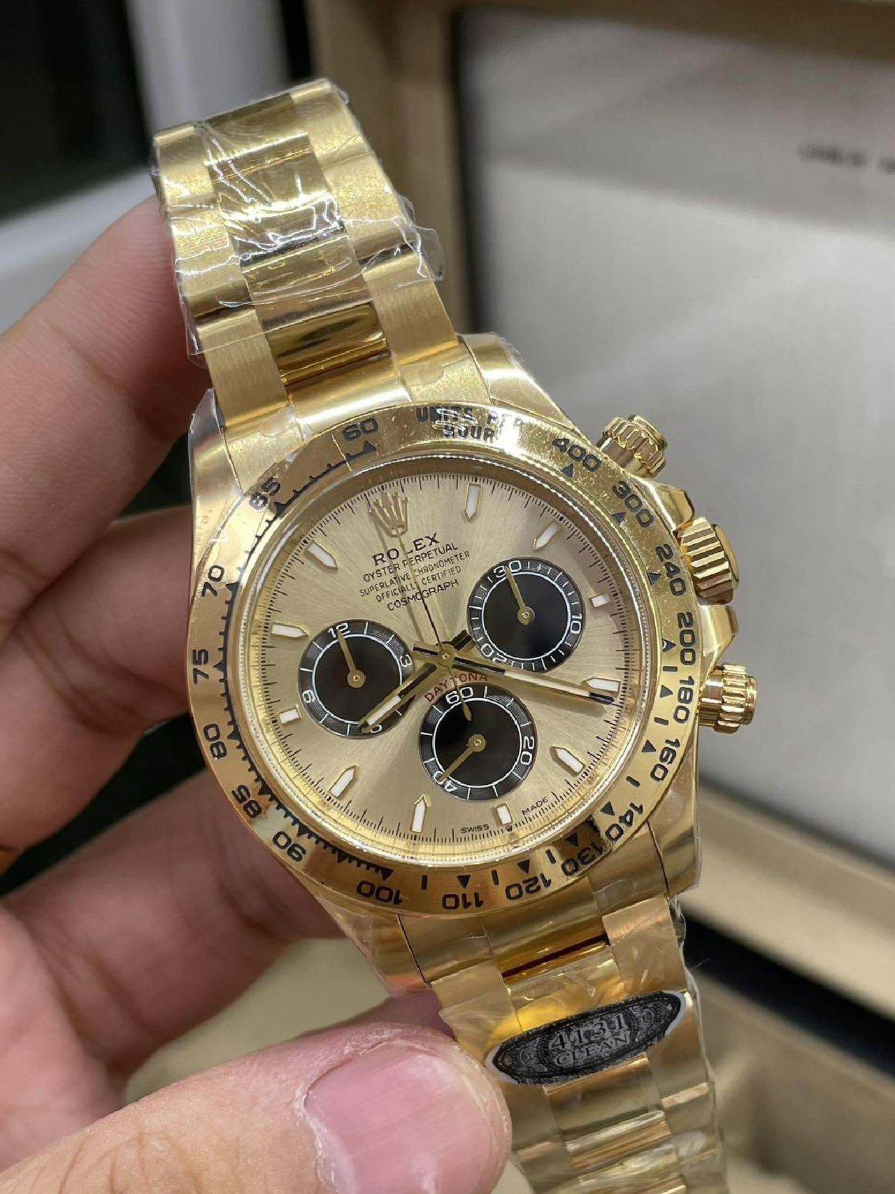 Clean Factory Daytona 126508 18K Yellow Gold Plated on Case Bracelet Yellow Gold Dial with Black Sub Dial SH4131 Movement 02