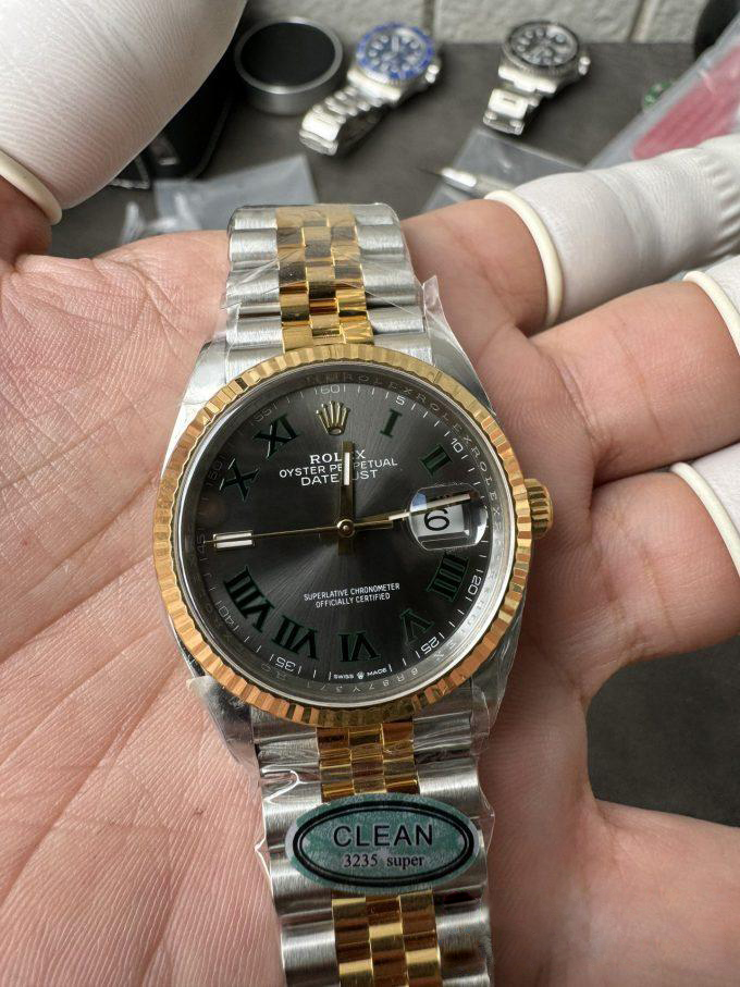 Clean Factory Rolex Datejust Wimbledon 36mm 126233 Grey Dial with Roma Markers Two Tone Yellow Gold Oystersteel Bracelet 06 Clean Factory Rolex Datejust Wimbledon 36mm 126233 Grey Dial with Roma Markers Two Tone Yellow Gold Oystersteel Bracelet 06