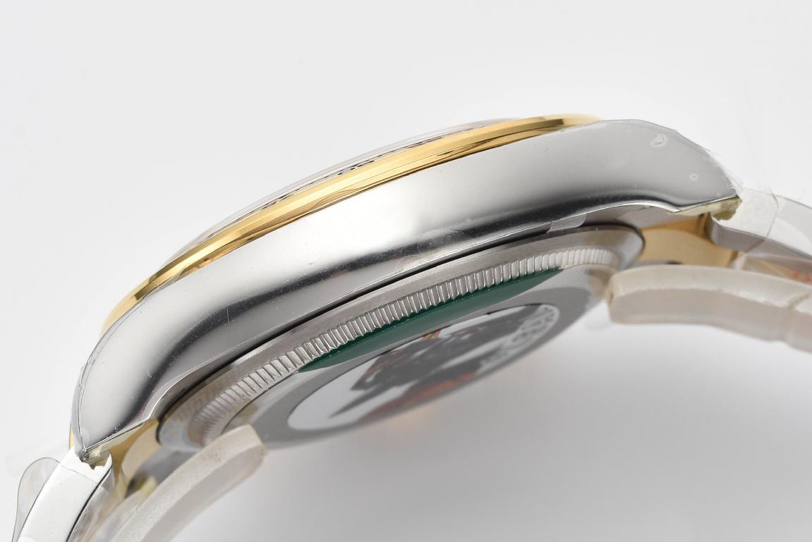 Clean Factory Daytona 126503 Golden Black Counter Ring Dial Oystersteel and Yellow Gold Bracelet Yellow Gold Bezel SH4131 Movement 07 Clean Factory Daytona 126503 Golden Black Counter Ring Dial Oystersteel and Yellow Gold Bracelet Yellow Gold Bezel SH4131 Movement 07