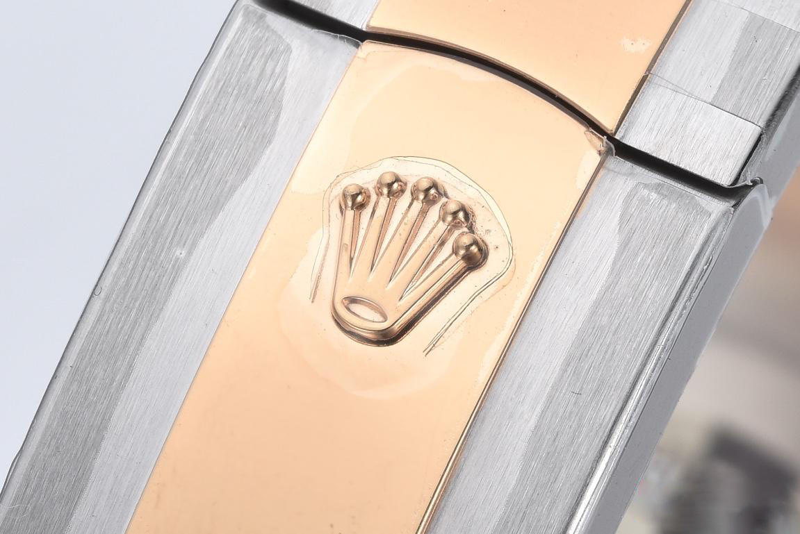 Clean Datejust 126331 41mm Rose Gold Sundust Dial with Diamond Markers Rose Gold Bezel 3235 Movement Two Tone Oyster Bracelet 08 Clean Datejust 126331 41mm Rose Gold Sundust Dial with Diamond Markers Rose Gold Bezel 3235 Movement Two Tone Oyster Bracelet 08