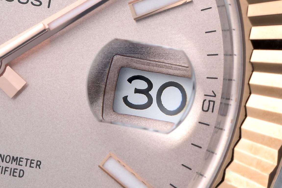 Clean Datejust 126331 41mm Rose Gold Sundust Dial with Stick Markers Rose Gold Bezel 904L Steel Case 3235 Movement Two Tone Oyster Bracelet 04 Clean Datejust 126331 41mm Rose Gold Sundust Dial with Stick Markers Rose Gold Bezel 904L Steel Case 3235 Movement Two Tone Oyster Bracelet 04