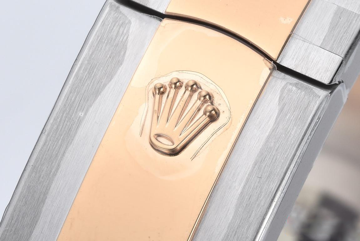 Clean Datejust 126331 41mm Rose Gold Sundust Dial with Stick Markers Rose Gold Bezel 904L Steel Case 3235 Movement Two Tone Oyster Bracelet 08 Clean Datejust 126331 41mm Rose Gold Sundust Dial with Stick Markers Rose Gold Bezel 904L Steel Case 3235 Movement Two Tone Oyster Bracelet 08