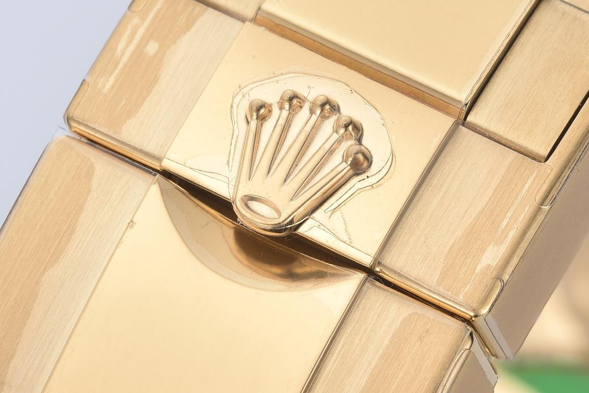 Clean Factory Rolex Daytona 116508 Full Yellow Gold Case Dial Yellow Gold Bezel Bracelet DanDong 4130 Movement 08 Clean Factory Rolex Daytona 116508 Full Yellow Gold Case Dial Yellow Gold Bezel Bracelet DanDong 4130 Movement 08