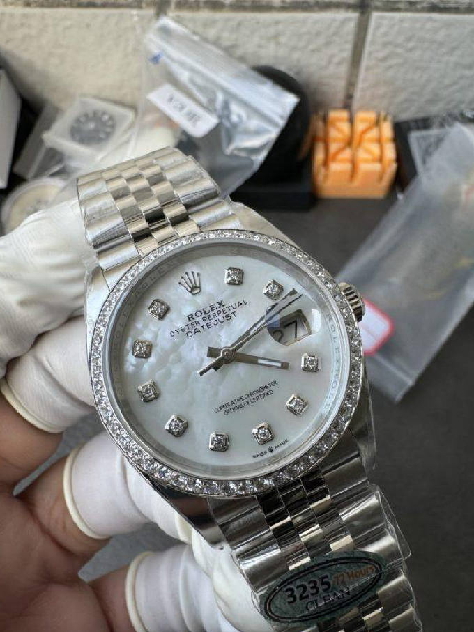 Clean Factory Datejust 36mm M126284RBR 0011 MOP Dial with Diamond Hour Markers Diamonds set Bezel 3235 Movement Jubilee Bracelet 03 Clean Factory Datejust 36mm M126284RBR 0011 MOP Dial with Diamond Hour Markers Diamonds set Bezel 3235 Movement Jubilee Bracelet 03