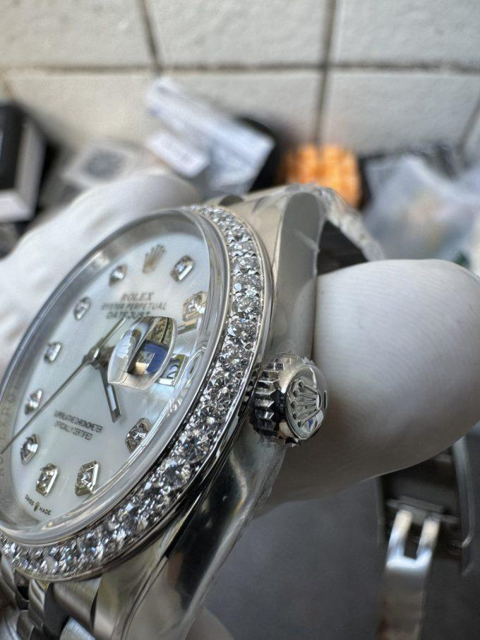 Clean Factory Datejust 36mm M126284RBR 0011 MOP Dial with Diamond Hour Markers Diamonds set Bezel 3235 Movement Jubilee Bracelet 13 Clean Factory Datejust 36mm M126284RBR 0011 MOP Dial with Diamond Hour Markers Diamonds set Bezel 3235 Movement Jubilee Bracelet 13