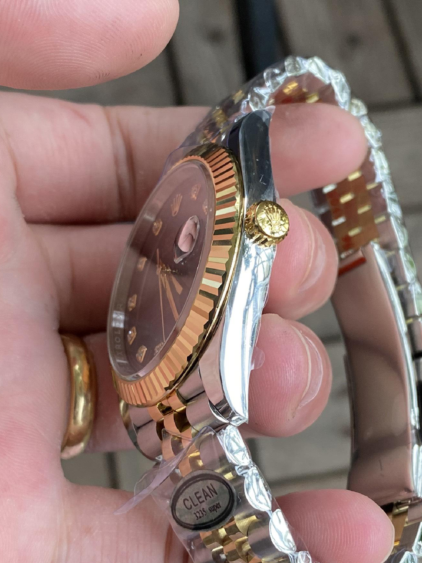 Clean Factory Watch Datejust 36 126233 Black Dial Diamond Hour Markers Yellow Gold Bezel Two Tone Jubilee Bracelet 3235 Caliber 05 Clean Factory Watch Datejust 36 126233 Black Dial Diamond Hour Markers Yellow Gold Bezel Two Tone Jubilee Bracelet 3235 Caliber 05