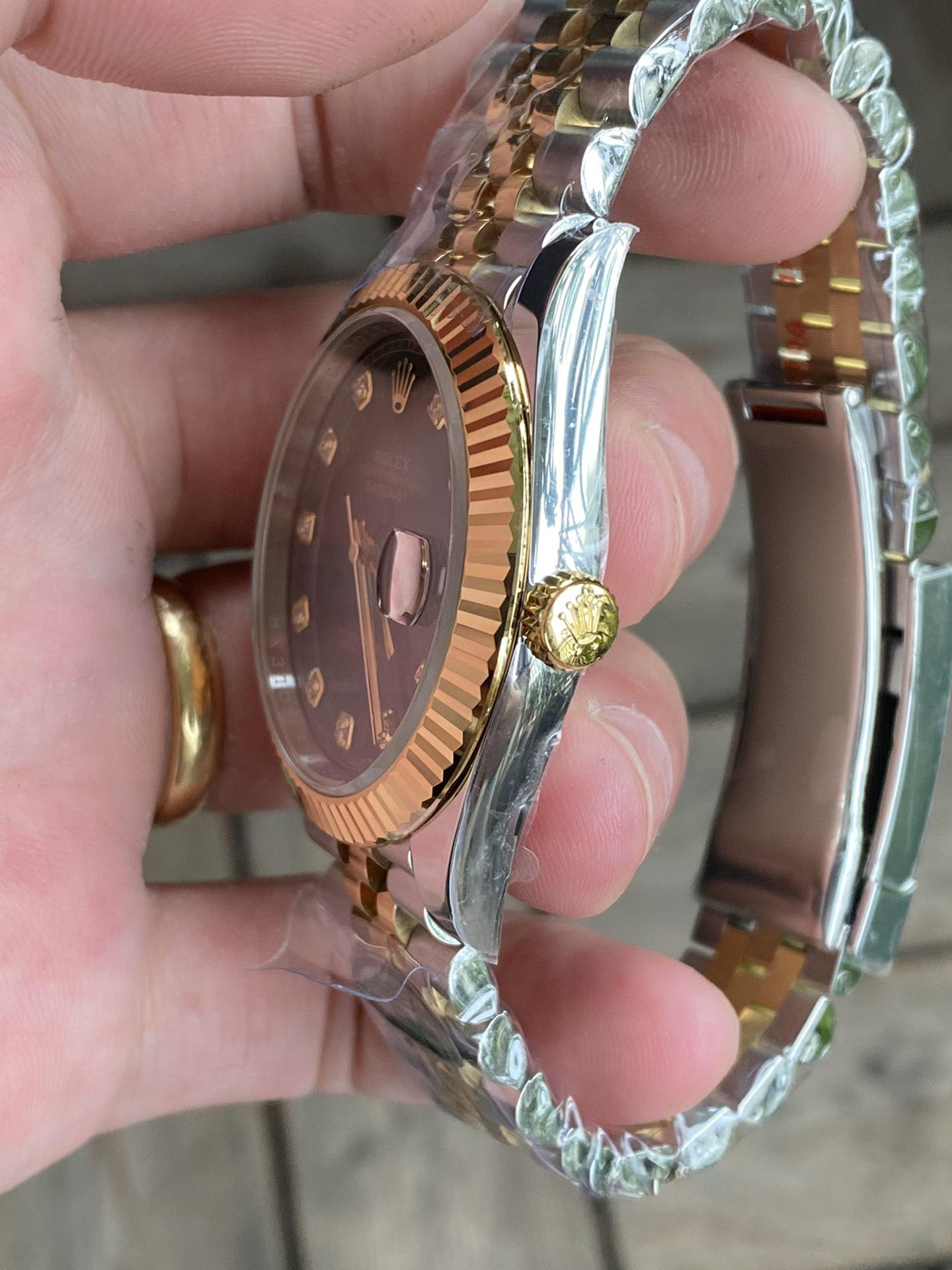 Clean Factory Watch Datejust 36 126233 Black Dial Diamond Hour Markers Yellow Gold Bezel Two Tone Jubilee Bracelet 3235 Caliber 08 Clean Factory Watch Datejust 36 126233 Black Dial Diamond Hour Markers Yellow Gold Bezel Two Tone Jubilee Bracelet 3235 Caliber 08