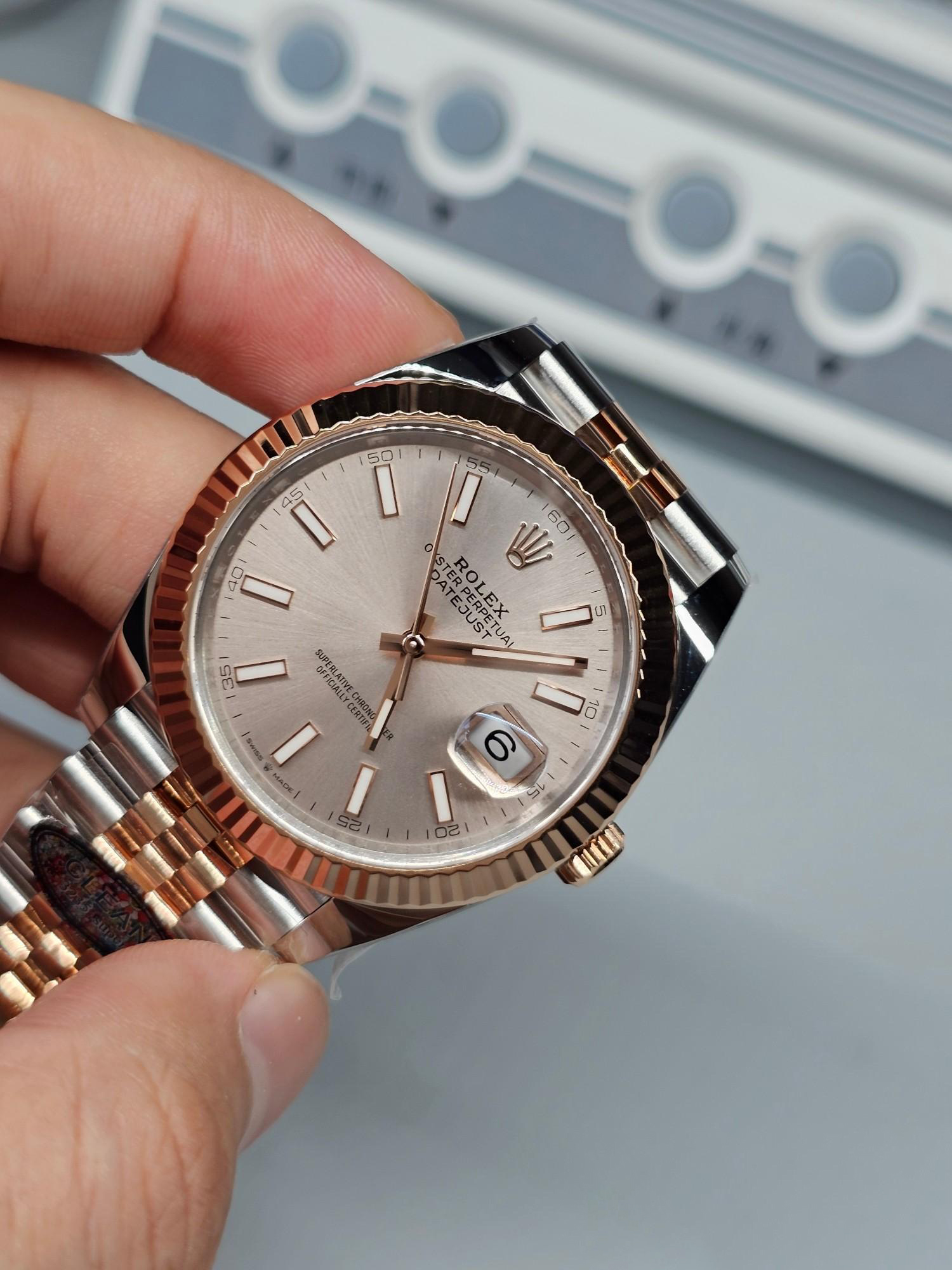 Clean Factory Watch Rolex Datejust 41 126331 Pink Dial Rose Gold Fluted Bezel Rose Gold and Oystersteel Two Tone Jubilee Bracelet SH3235 Movement 02 Clean Factory Watch Rolex Datejust 41 126331 Pink Dial Rose Gold Fluted Bezel Rose Gold and Oystersteel Two Tone Jubilee Bracelet SH3235 Movement 02