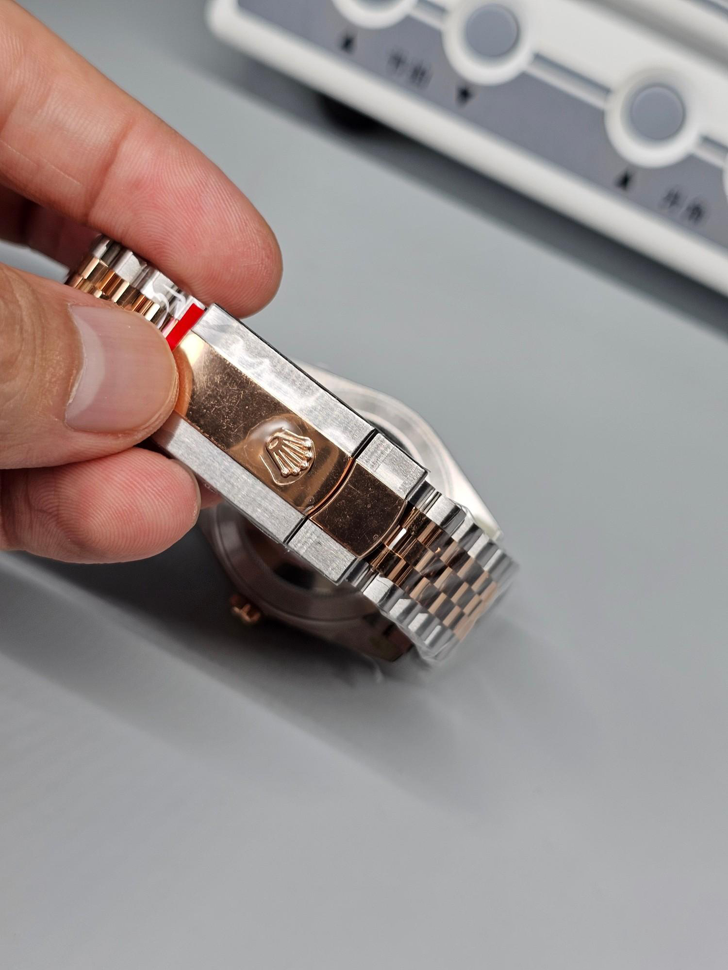 Clean Factory Watch Rolex Datejust 41 126331 Pink Dial Rose Gold Fluted Bezel Rose Gold and Oystersteel Two Tone Jubilee Bracelet SH3235 Movement 06 Clean Factory Watch Rolex Datejust 41 126331 Pink Dial Rose Gold Fluted Bezel Rose Gold and Oystersteel Two Tone Jubilee Bracelet SH3235 Movement 06