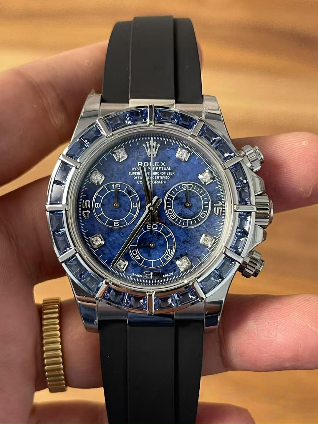 Premium Customized Rolex Daytona 116519 Sodalite Dial and Bezel Diamonds Indexes Based on Clean Factory Daytona DD4130 Movement Oysterflex Strap 01 Premium Customized Rolex Daytona 116519 Sodalite Dial and Bezel Diamonds Indexes Based on Clean Factory Daytona DD4130 Movement Oysterflex Strap 01